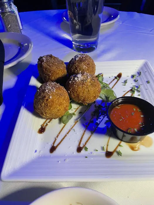 Paradise Island Picture 1