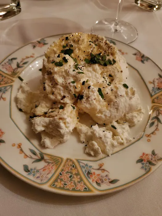 Berta's Chateau Picture 8