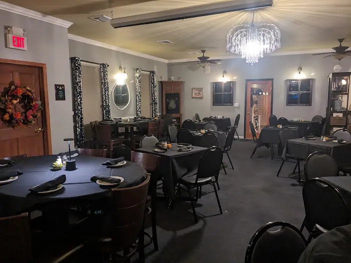 Tree Tavern Picture 2