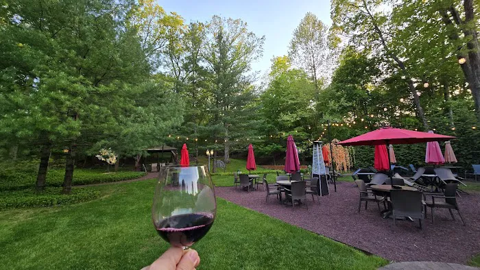 Tree Tavern Picture 6