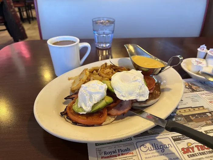 Lakeside Diner Picture 9