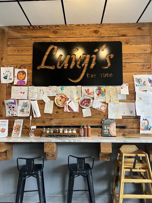Luigi's Pizza & Restaurant Picture 1