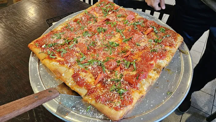 Luigi's Pizza & Restaurant Picture 5