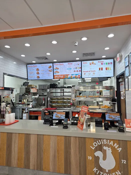 Popeyes Louisiana Kitchen Picture 1