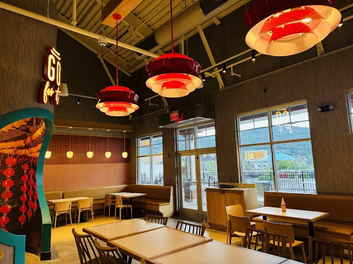 Pagoda Asian Grill by P.F. Chang's Picture 6