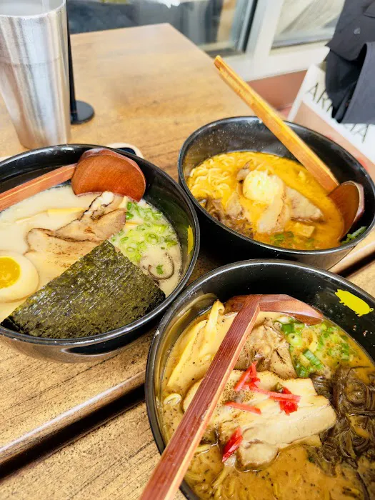 KINTON RAMEN WOODBURY COMMON Picture 10