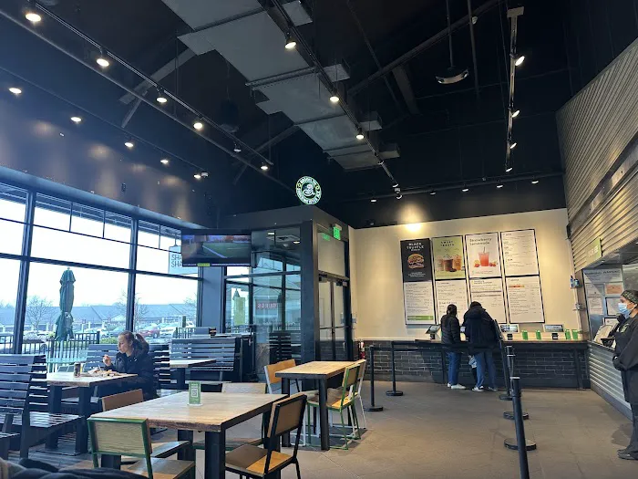 Shake Shack Woodbury Commons Picture 9