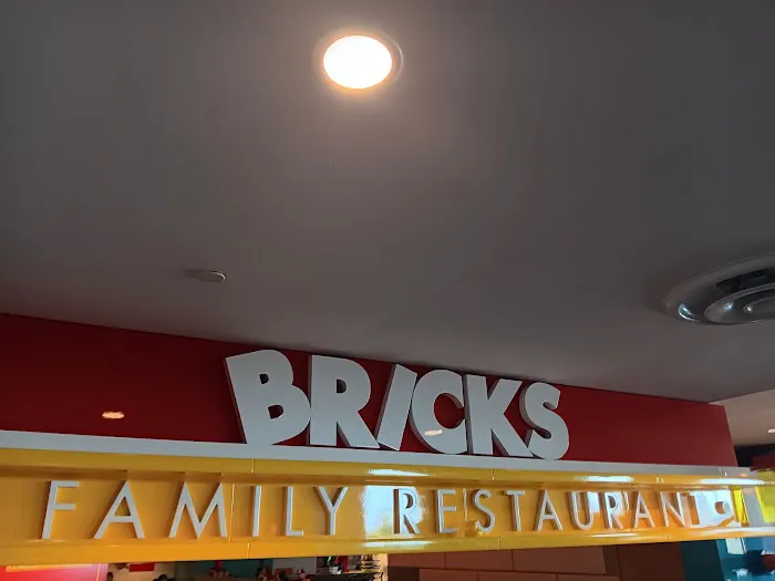 Brick’s Family Restaurant Picture 3