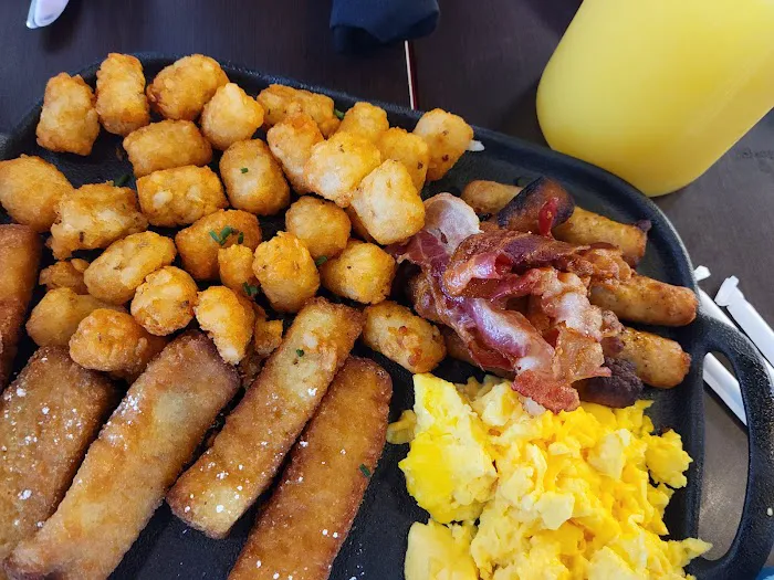 Brick’s Family Restaurant Picture 7