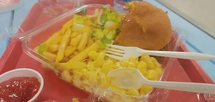 Smokey’s Brick-B-Que Picture 6