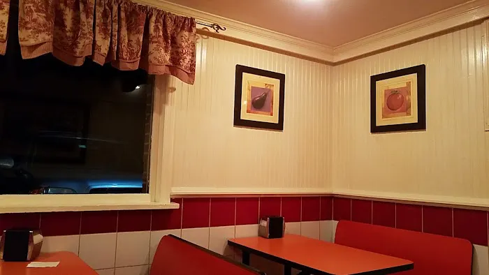 Vesuvio's Pizza Picture 2