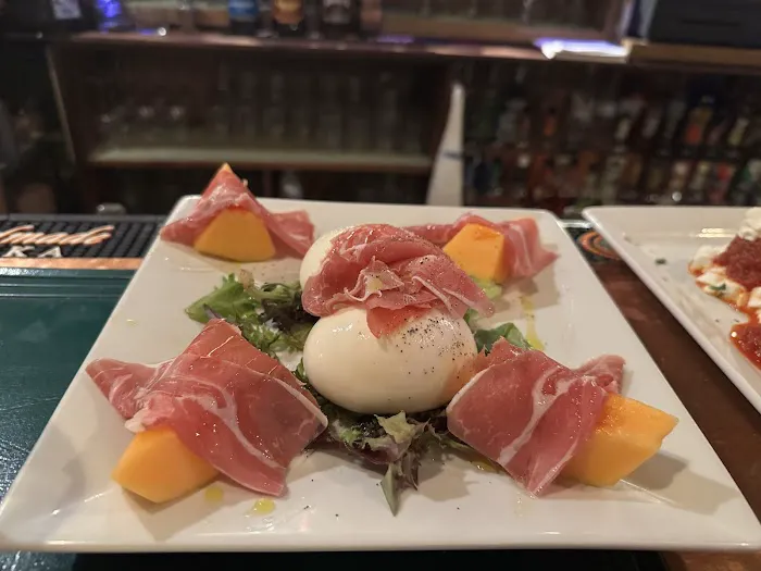 Silvio's Villa Ristorante & Martini Bar Picture 6