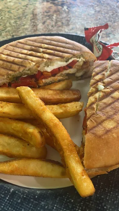 Dantes Pizzeria Picture 9