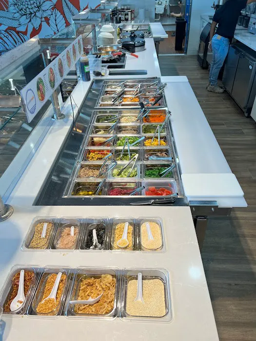 Fresca Bowl & Poke Mahi Picture 10