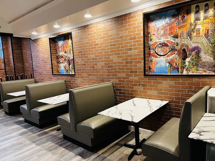 Kraves Pizza & Restaurant Picture 5