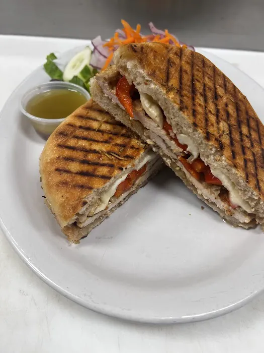 Kraves Pizza & Restaurant Picture 2