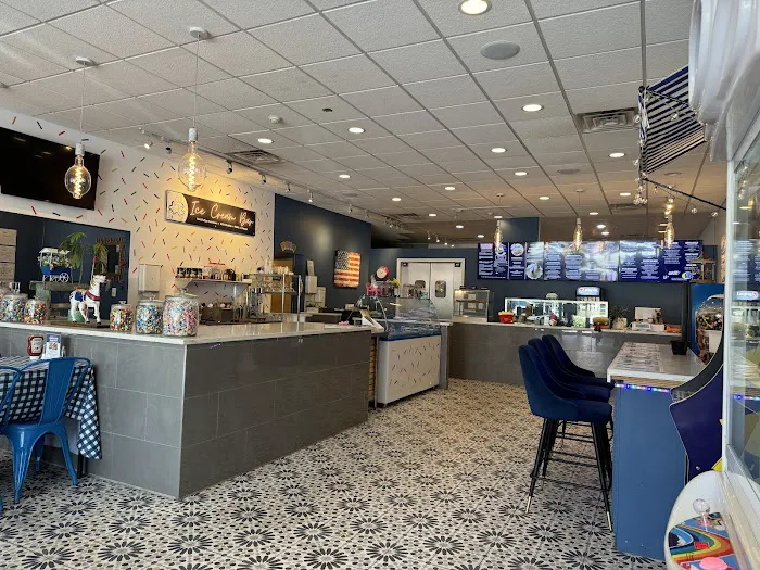 Greece Lightning Gyro & Souvlaki Grill Picture 7