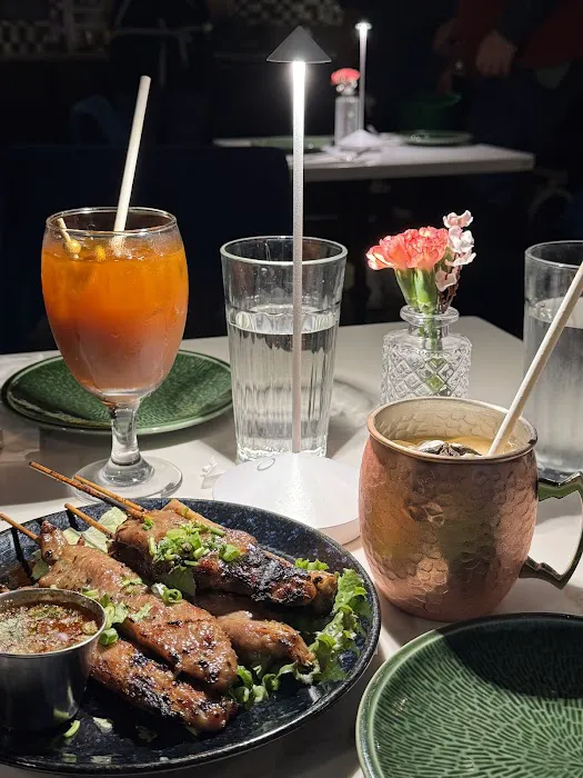 Thonglor Thai Bistro Picture 1