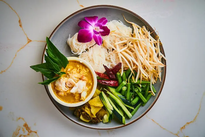 Thonglor Thai Bistro Picture 2