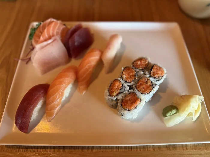 Miga Sushi Picture 6