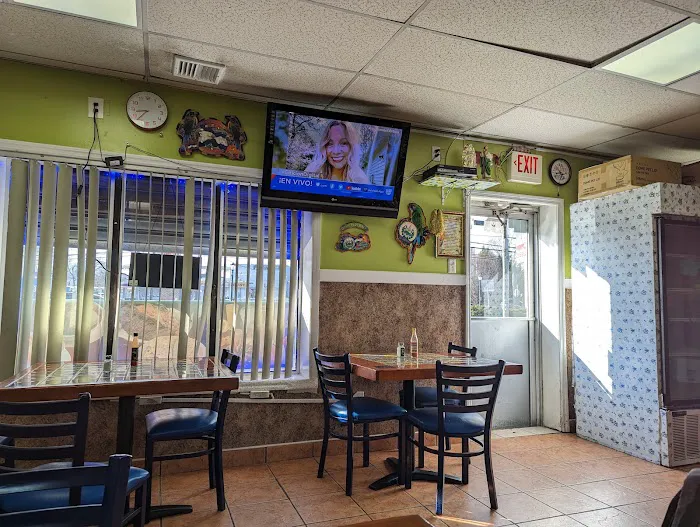 Deli La Limeña Picture 9