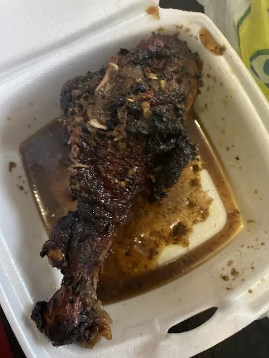 Akra Haitian Deli Picture 5