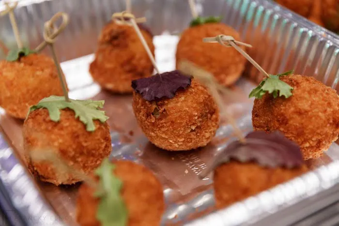 Akra Haitian Deli Picture 2