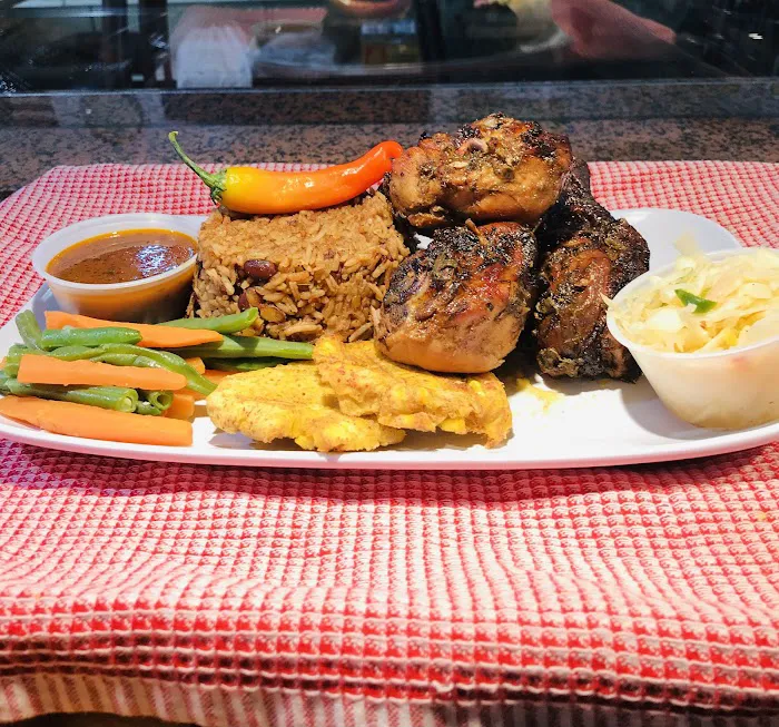 Akra Haitian Deli Picture 3