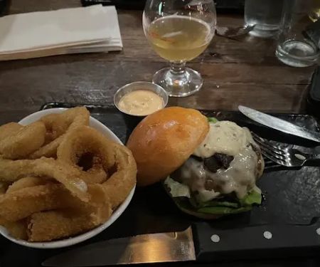 Burgerology Huntington