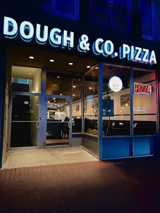 Dough & Co. Pizza Picture 2