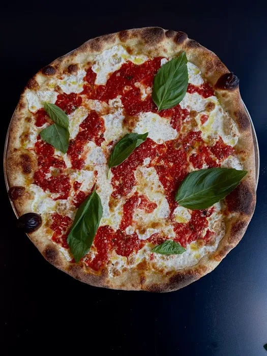 Dough & Co. Pizza Picture 4