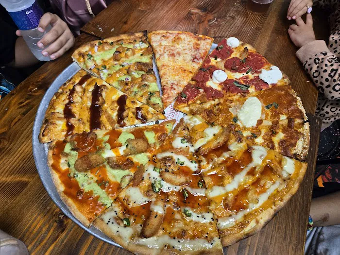 Krave It Pizza & Sandwich Joint Picture 10