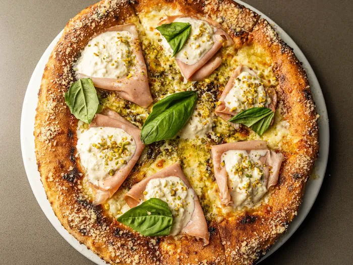 1653 Pizza Company Picture 6