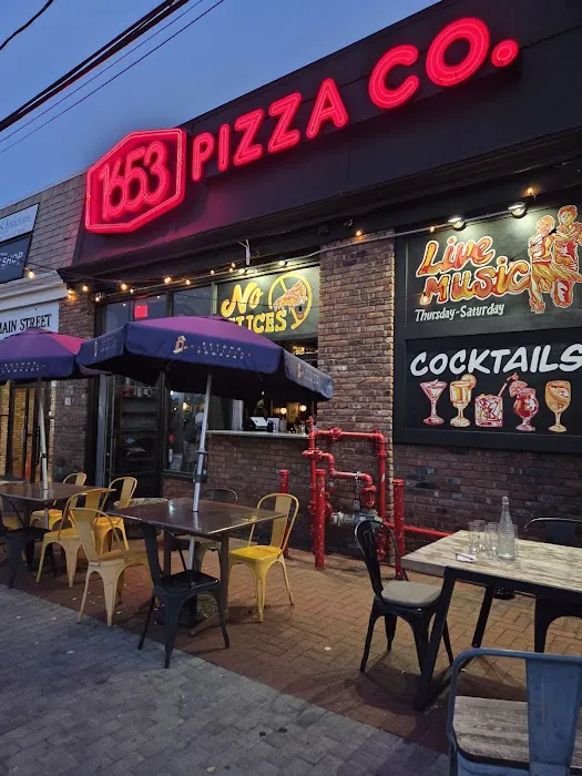 1653 Pizza Company Picture 1