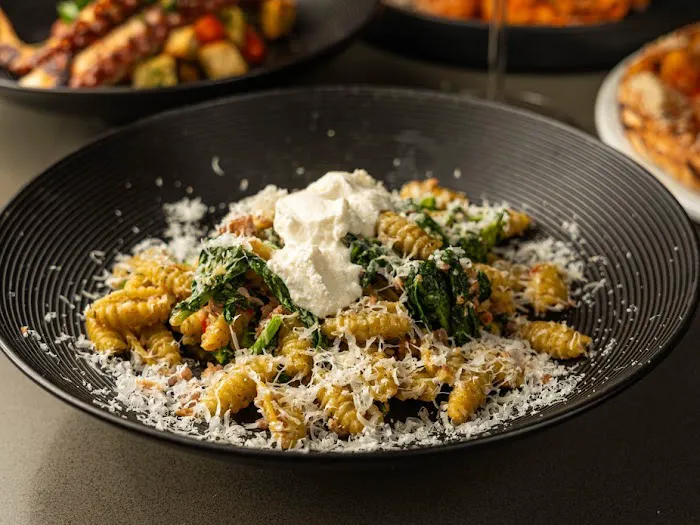 1653 Pizza Company Picture 4