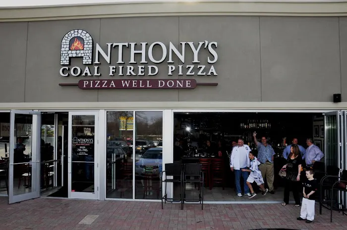 Anthony's Coal Fired Pizza & Wings Picture 6