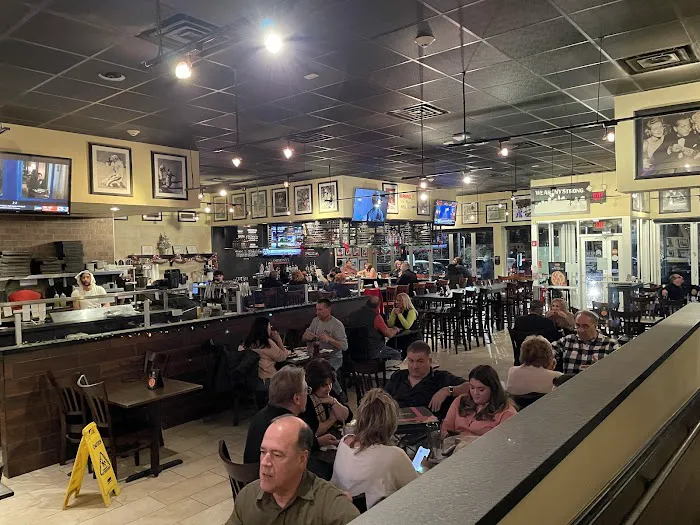 Anthony's Coal Fired Pizza & Wings Picture 8