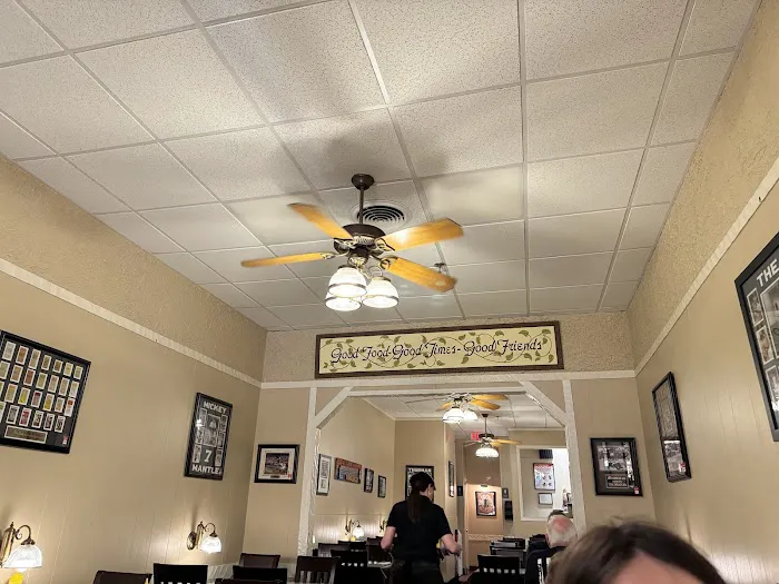 Pastrami N Friends Picture 4