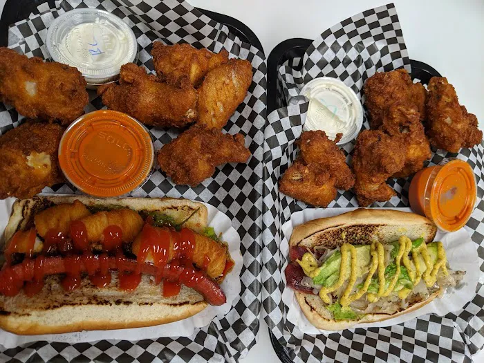 BOSS BURGER DELI & CATERING Picture 3