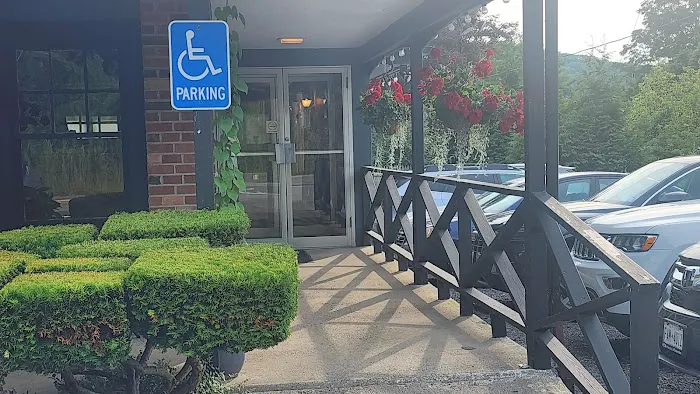 Southeast Grille House Picture 3