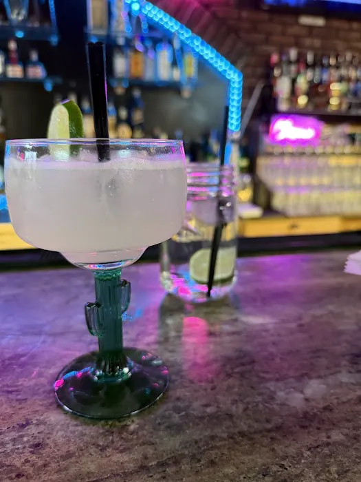 La Cantina Loca Restaurant & Bar Picture 1