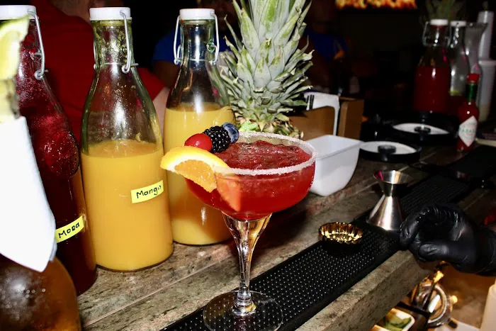 La Cantina Loca Restaurant & Bar Picture 7