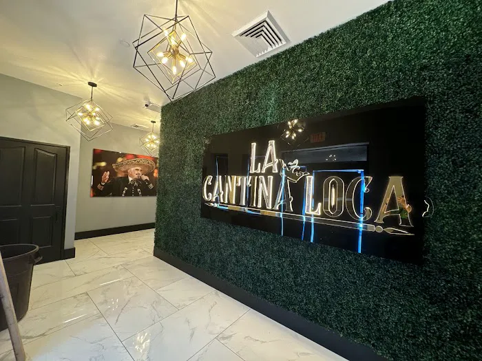 La Cantina Loca Restaurant & Bar Picture 8