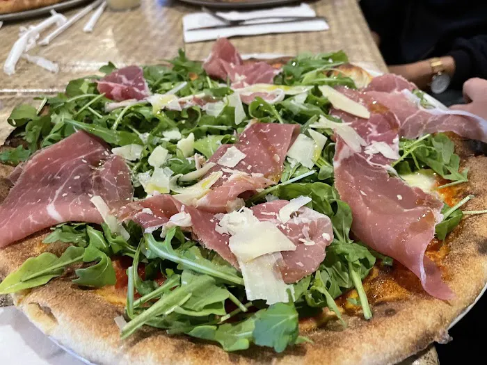 Mario's Wood Fired Pizza And Pasta Picture 6