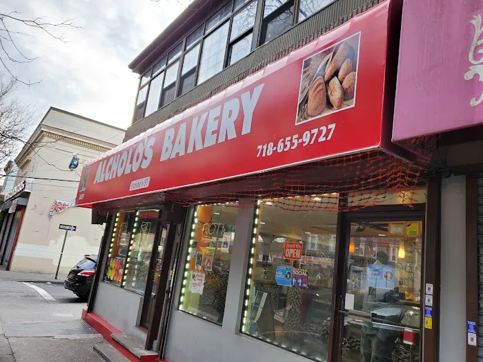 Cholo & Sons Bakery Picture 7