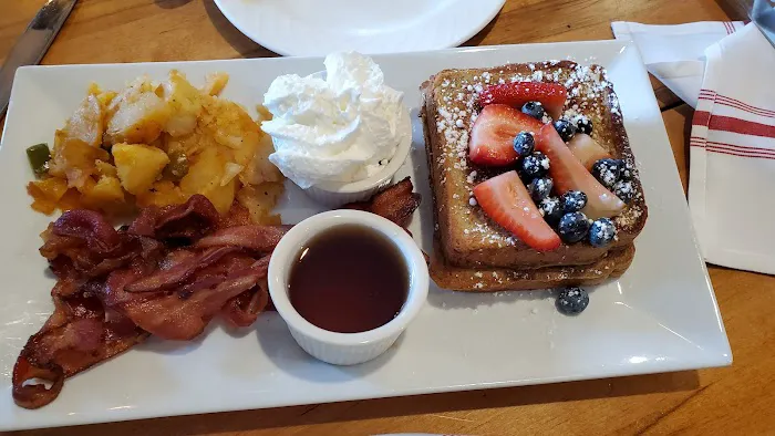 Tilly's Table Picture 4