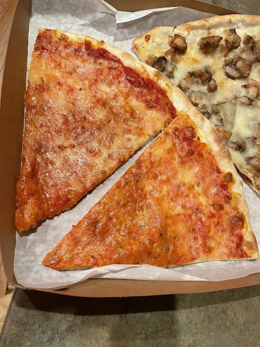 Gaetano Pizza & Cafe Picture 2