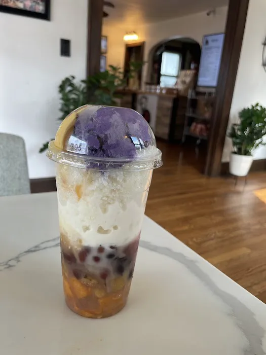 Zul Cafe and Grill Picture 10