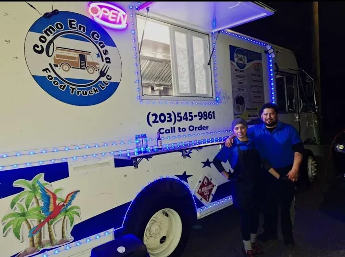 Como En Casa Food Truck Picture 2