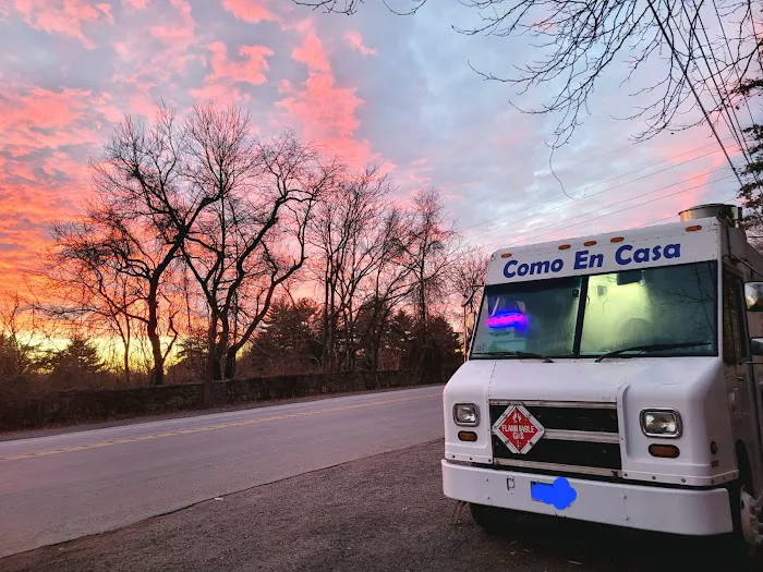 Como En Casa Food Truck Picture 10